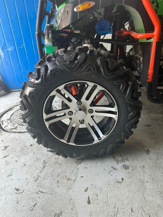 Продам полно приводный квадроцикл