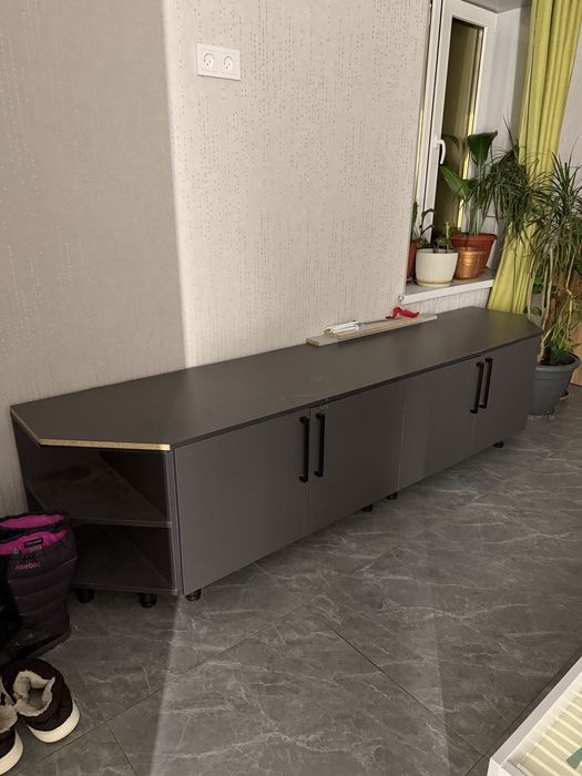 Тумба под телевизор