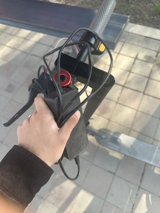 Продам электросамокат