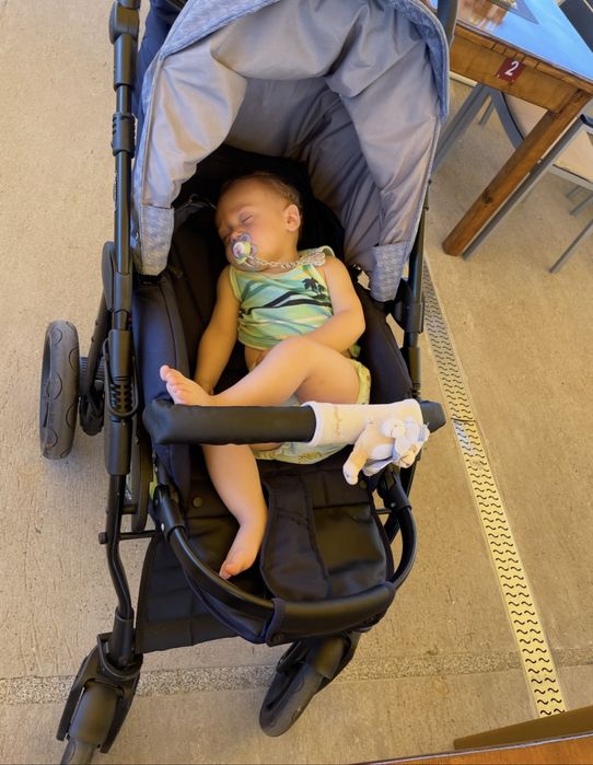 Carucior 3 in 1 Dark Blue Landou,scaun auto si partea sport  800  RON