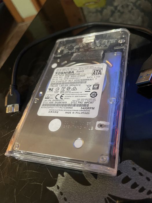 Внешний жосткий диск на 1TB