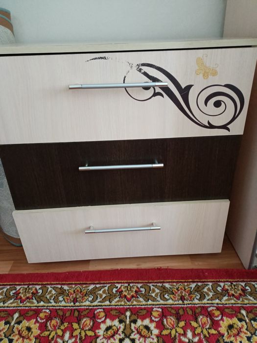 Комод, б/у можно с шифонером