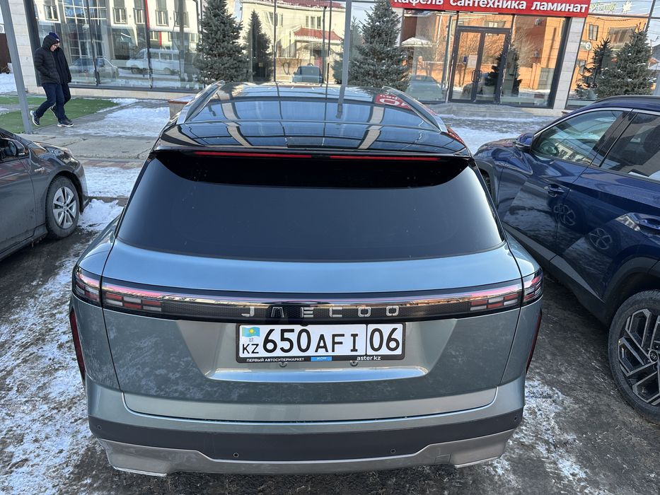 Кроссовер Jaecoo J7