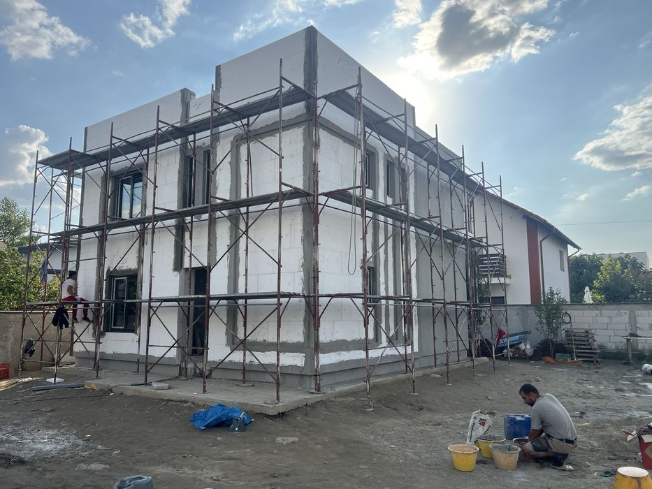 schela metalica de inchiriat