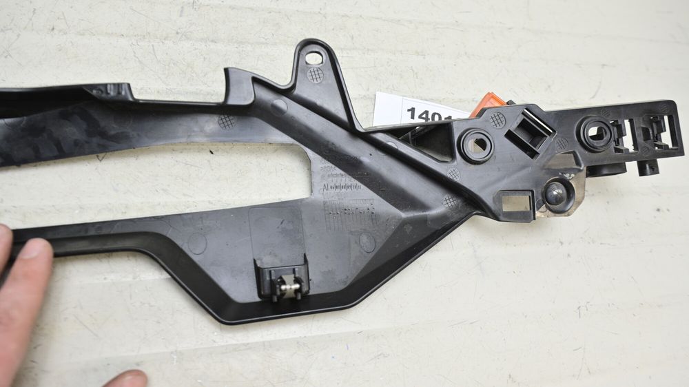 Plastic Trim Codita Spate Stanga BMW S1000XR K69 2020 - 2025