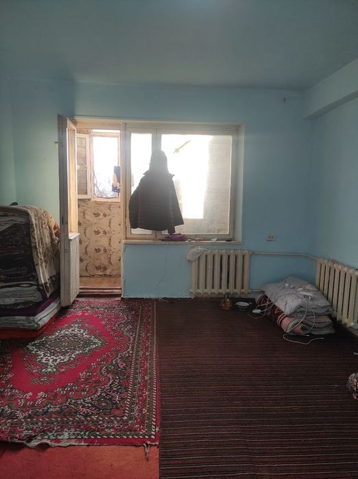 Продаётся. Юнусабад 2 кв.
1/4/4. своя.
34м.кв.. галерейка кирпич.
орен