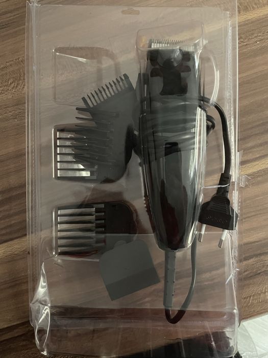 Masina de tuns caini