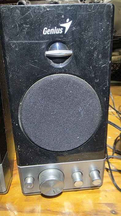 Компьютерные колонки Genius SP-700, 16 Вт