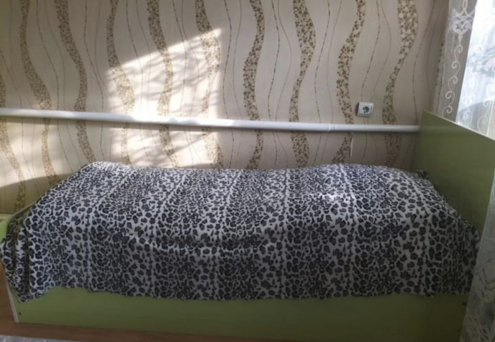 Продам срочно  горнитур