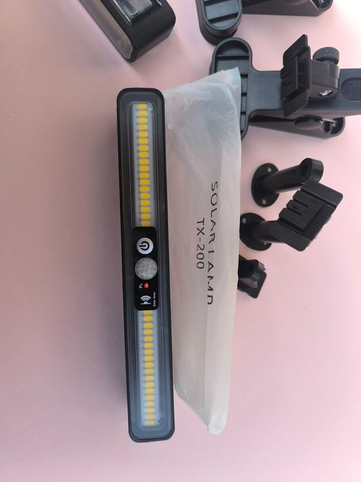 Соларни лампи с датчик за движение