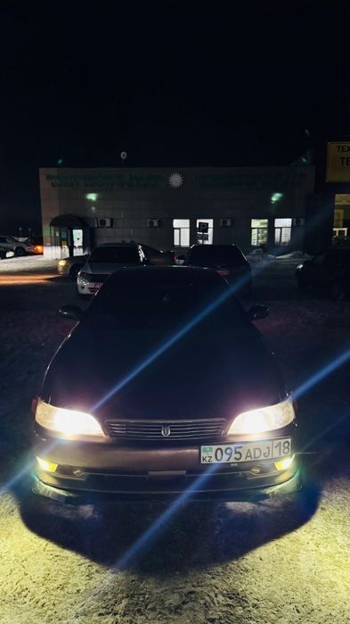 Продам машину тоиоту марк 2