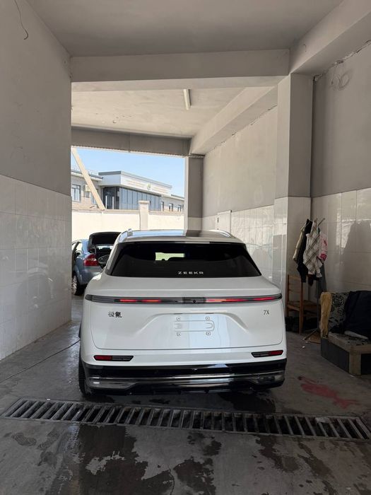 Zeekr 7x.Srochna
715tali
Seriy salon
2026- yil
57500$