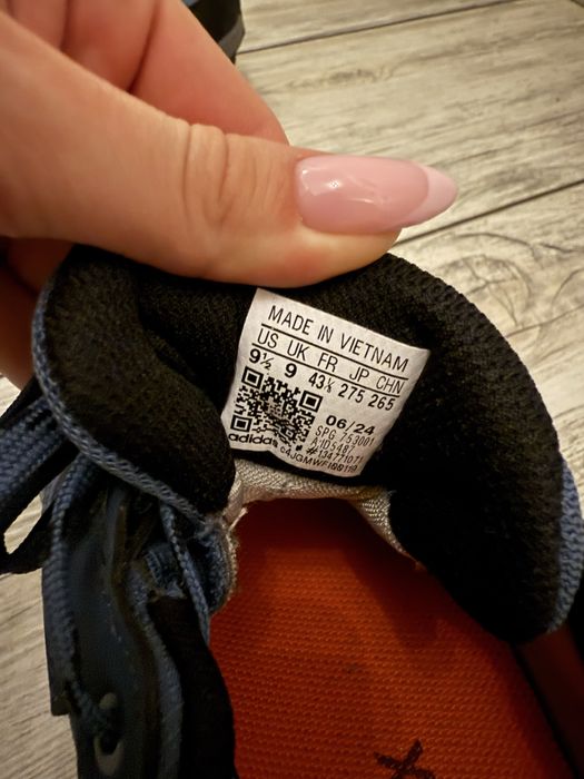 Нови обувки TERREX