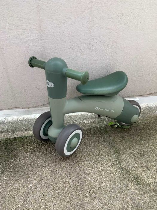 Bicicletă pentru copii 1-2 ani