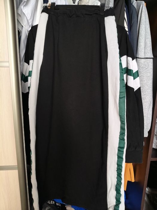 Продом кофту, костюм, юбку