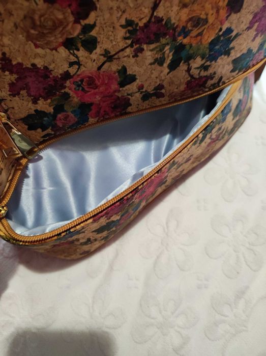 Дамска раница от корк