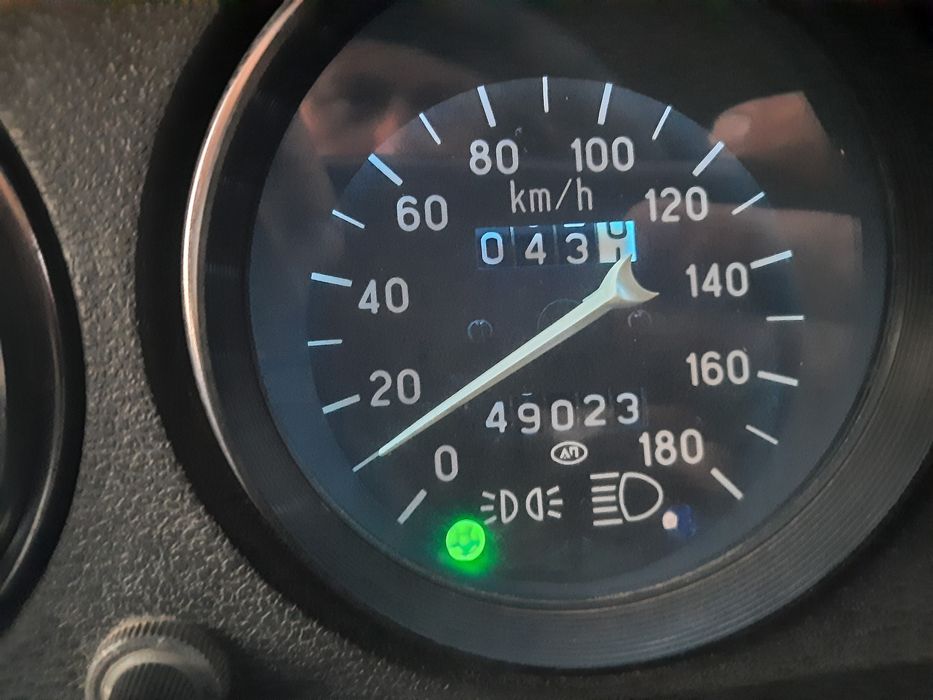 Ваз 21 06 урта холатда сотилади