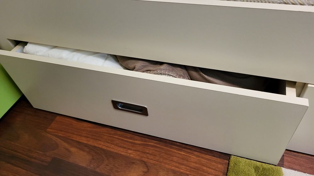 Mobila dormitor copil (dulap, pat, noptiera)