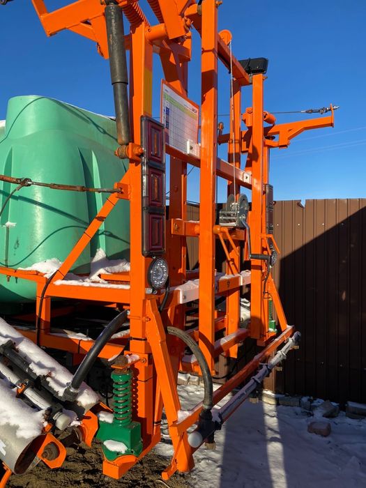 Продам опрыскиватель  на базе Газ 3308
