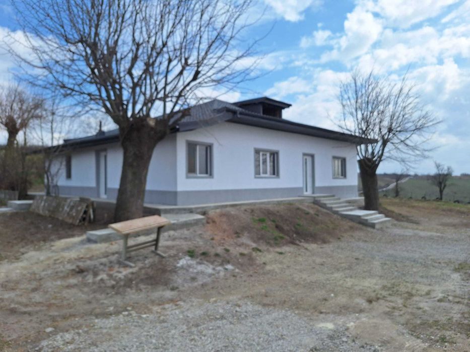 Casa si teren 7000 mp