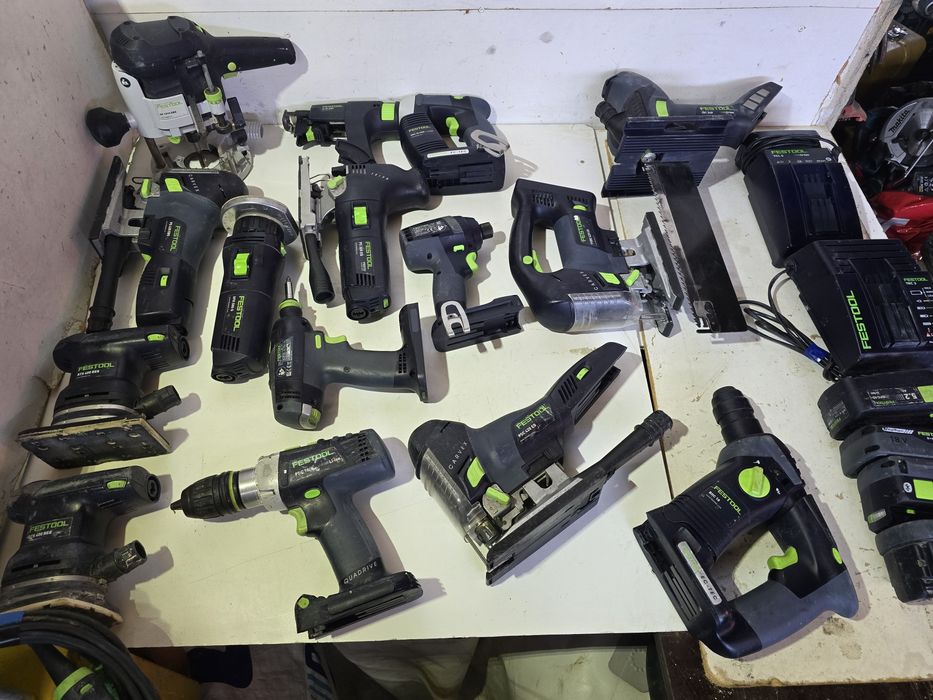 Vând scule festool