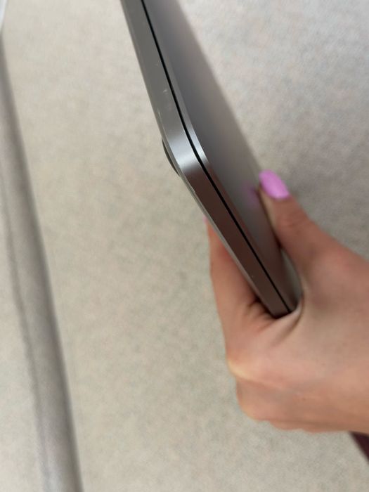 MacBook Pro 13” (2020) с touch bar