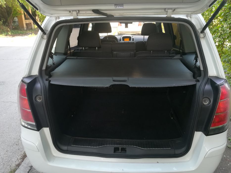 Опел Зафира Б / Opel Zafira B на части