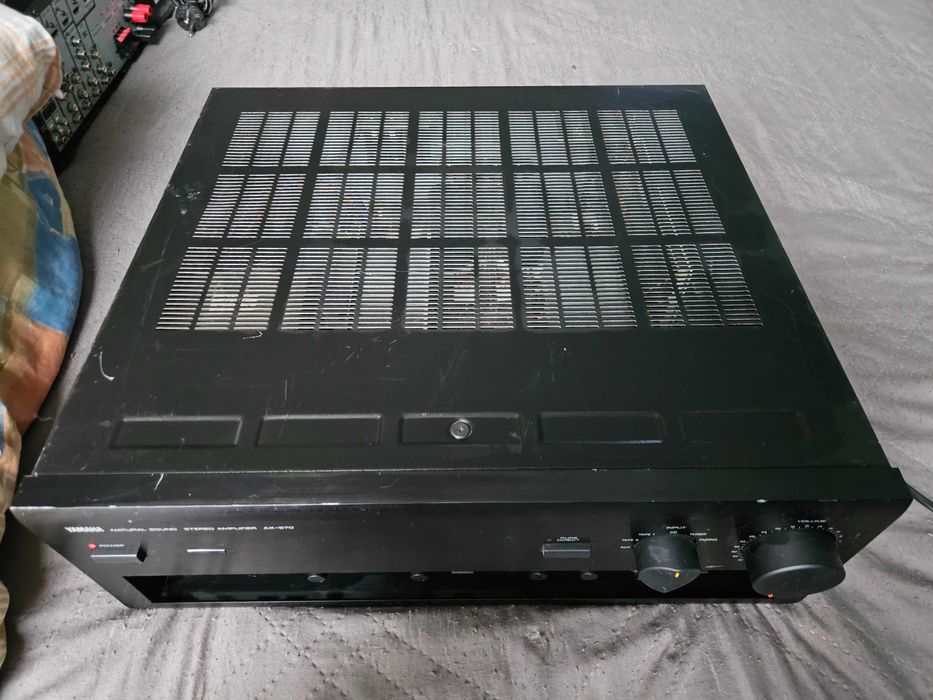 Стерео усилвател Yamaha AX-870