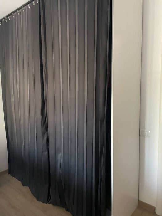 Dulap Ikea fără uși cu perdele