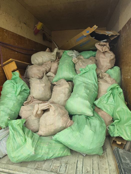 Визов мусор чанган чикинди строй мусор олиб кетиш хизмати