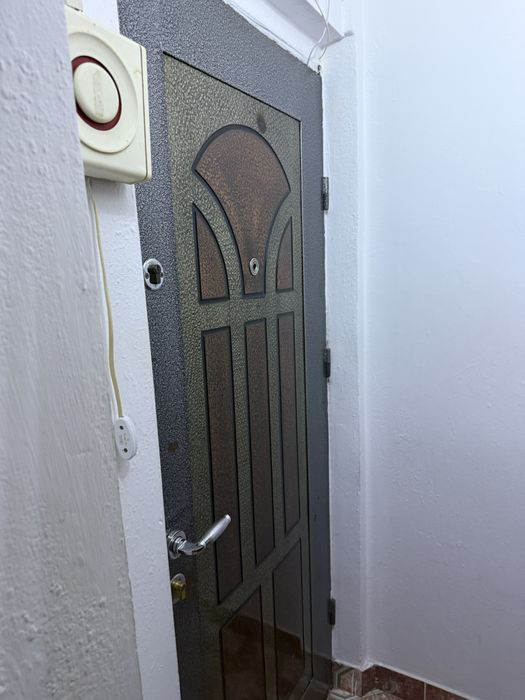 Vand apartament 2 camere