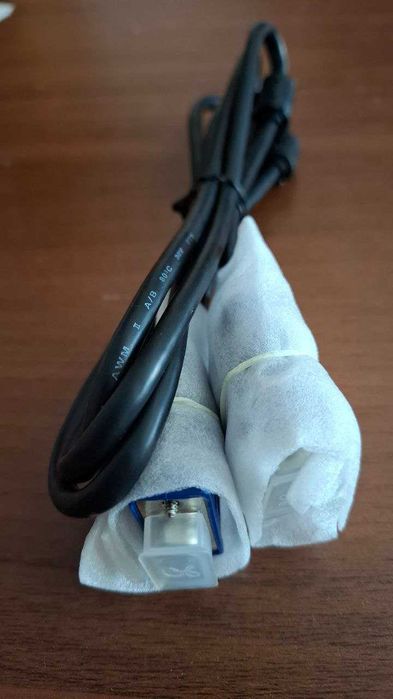 VGA кабель для подключения монитора