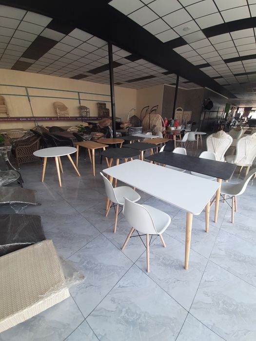 Стол модель Икея гостиной и для кухни