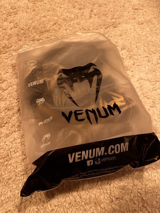 Short Venum nou S marime