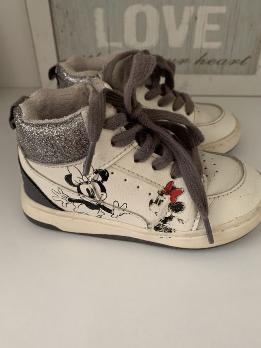 Кожени кецове за момиченце Zara от серията Minnie 23 номер