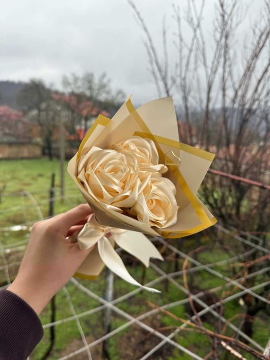 Букет от вечни рози