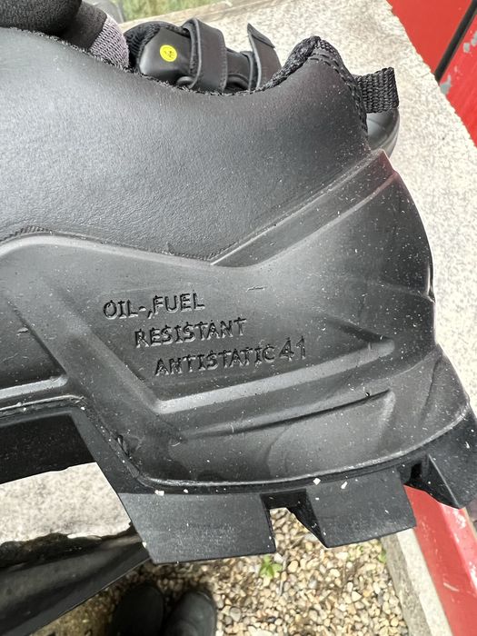 Vand pantofi protectie Uvex marimea 41