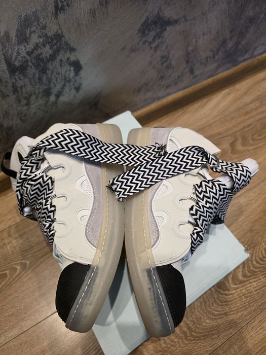 Vând Lanvin curb New 43