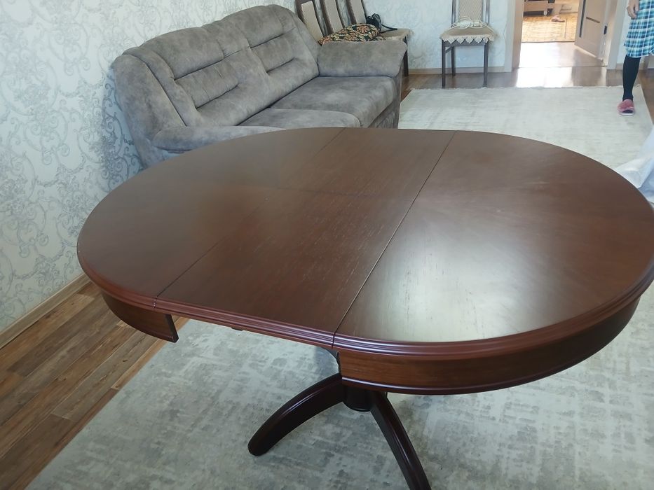Продам стол в отличном состоянии