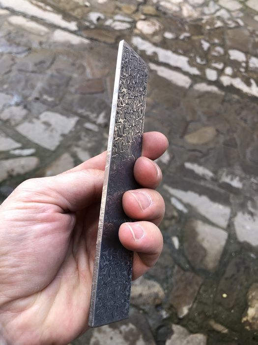 Дамаска стомана за нож