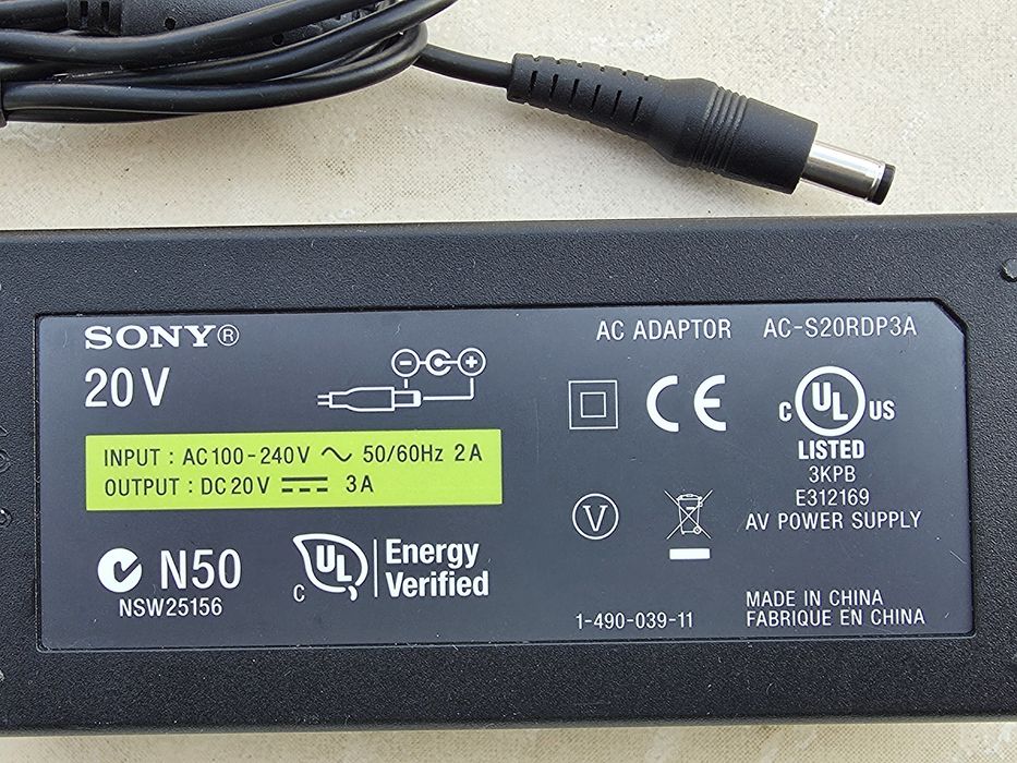 Alimentator SONY 20V 3A 60W