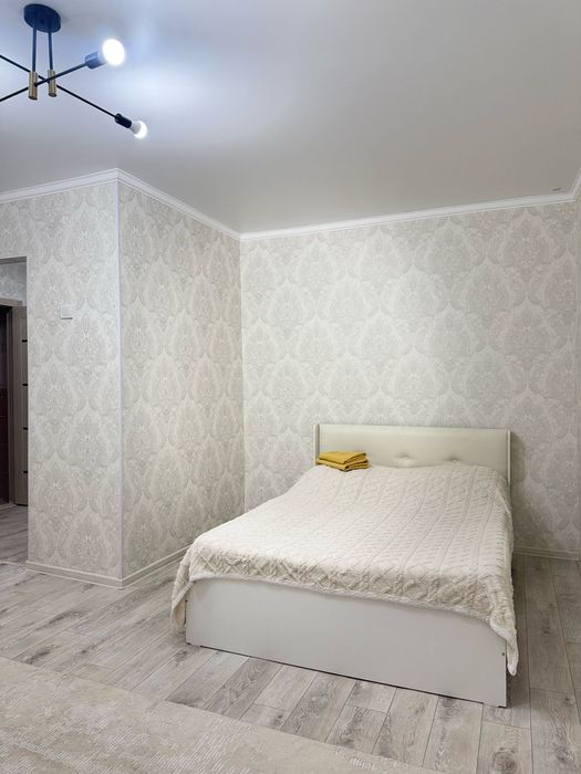 Сдам 1 комнатную квартиру район " Бизнес  колледжа "