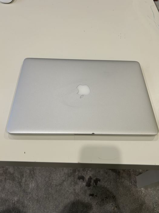 Macbook  pro за части
