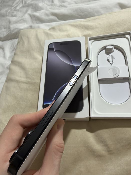 iPhone 16 Pro Max 512GB