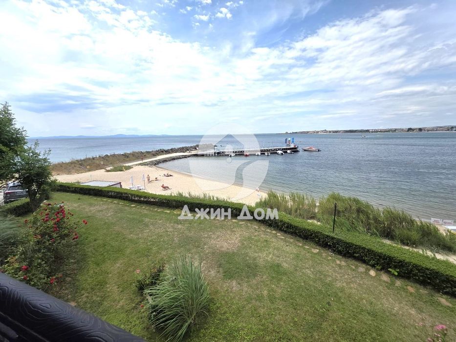 Двустаен апартамент с ФРОНТАЛНА ГЛЕДКА МОРЕ в гр. Несебър