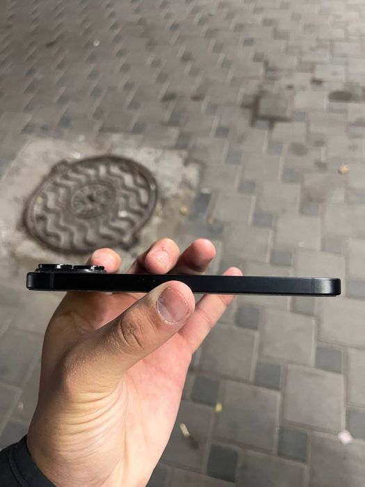 iPhone 15 black color