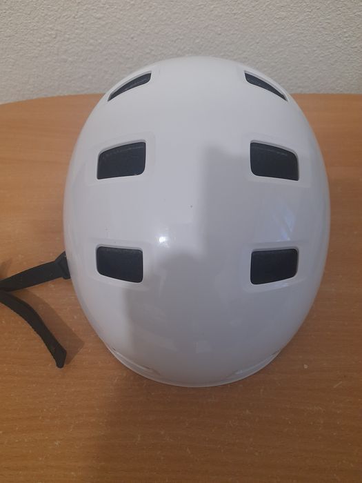 Set protecție palme, coate, genunchi și cască