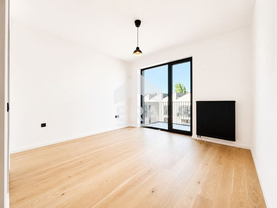 Продава се Тристаен апартамент в София, Красно село - 119 кв.м за 3866 €/кв.м - Снимка #7