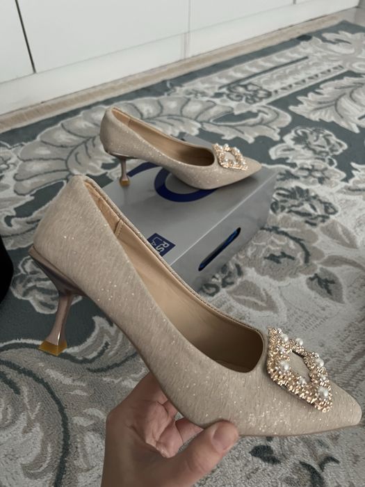 Новые Женские туфли