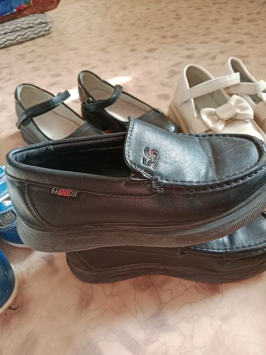 Продам детская обувь